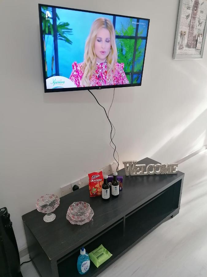 Elenas 1 Bedroom Apartment In Limassol Center Экстерьер фото