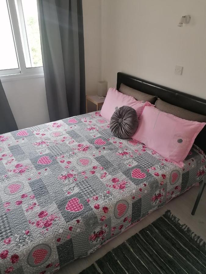 Elenas 1 Bedroom Apartment In Limassol Center Экстерьер фото